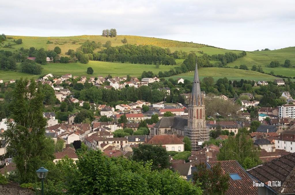 Château de la Moissetie Aurillac Extérieur photo