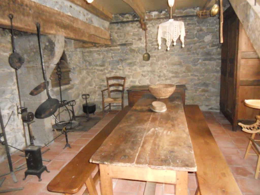 Château de la Moissetie Aurillac Extérieur photo